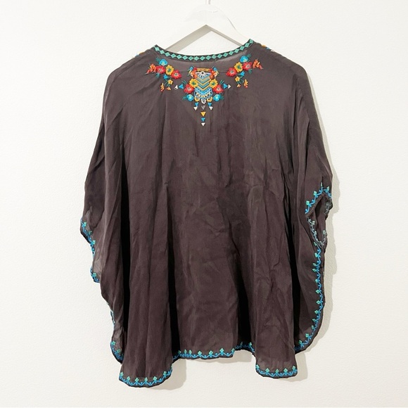 Johnny Was Embroidered Poncho Top Blouse Size Small S - Picture 6 of 6